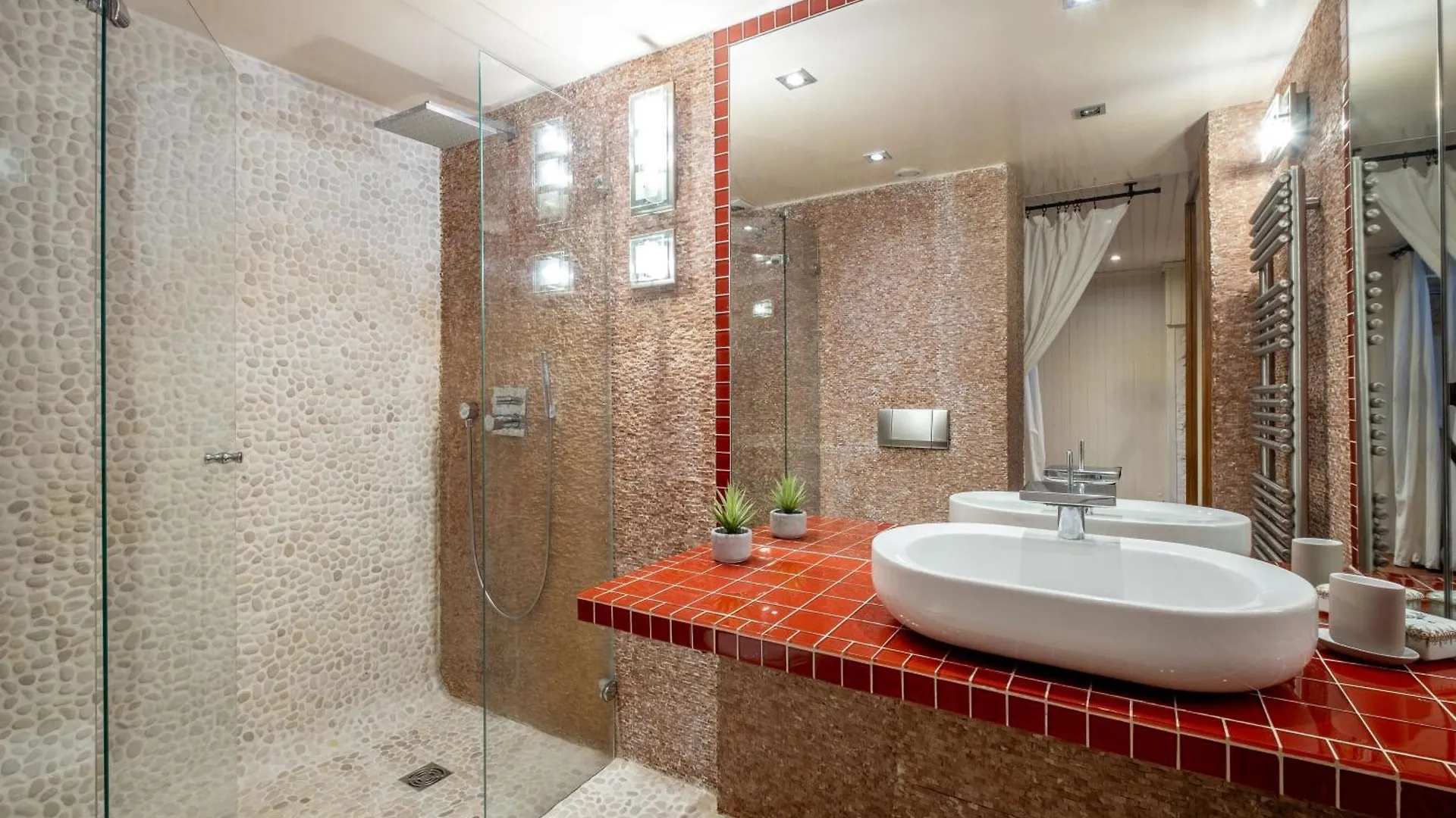 Apartment Loft D Exception Au Pied Des Champs-Elysees Paris France