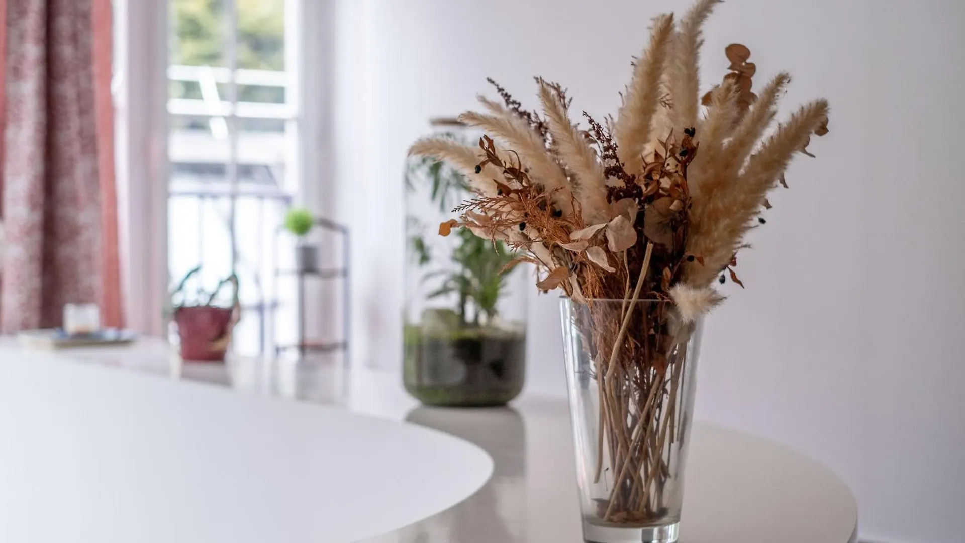 Loft D Exception Au Pied Des Champs-Elysees Paris