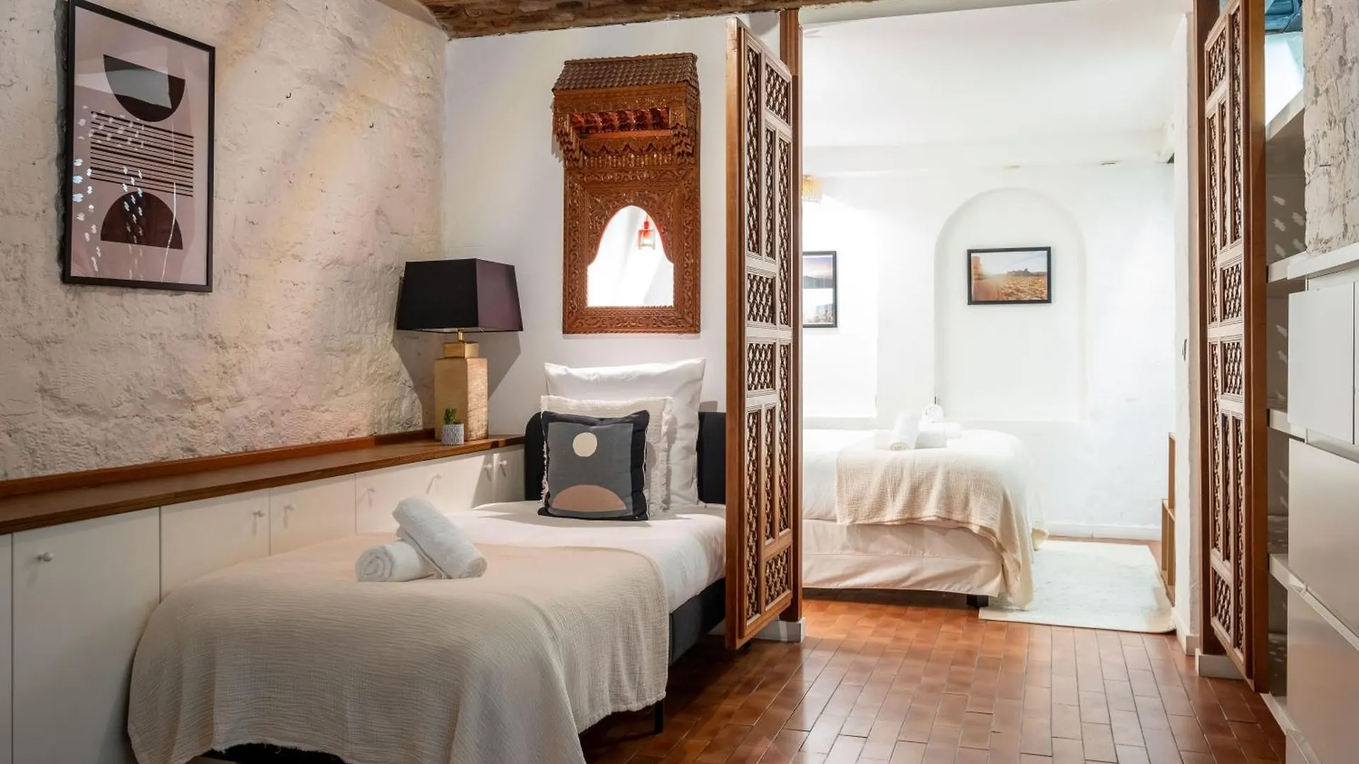 Appartement Loft D Exception Au Pied Des Champs-Elysees Paris