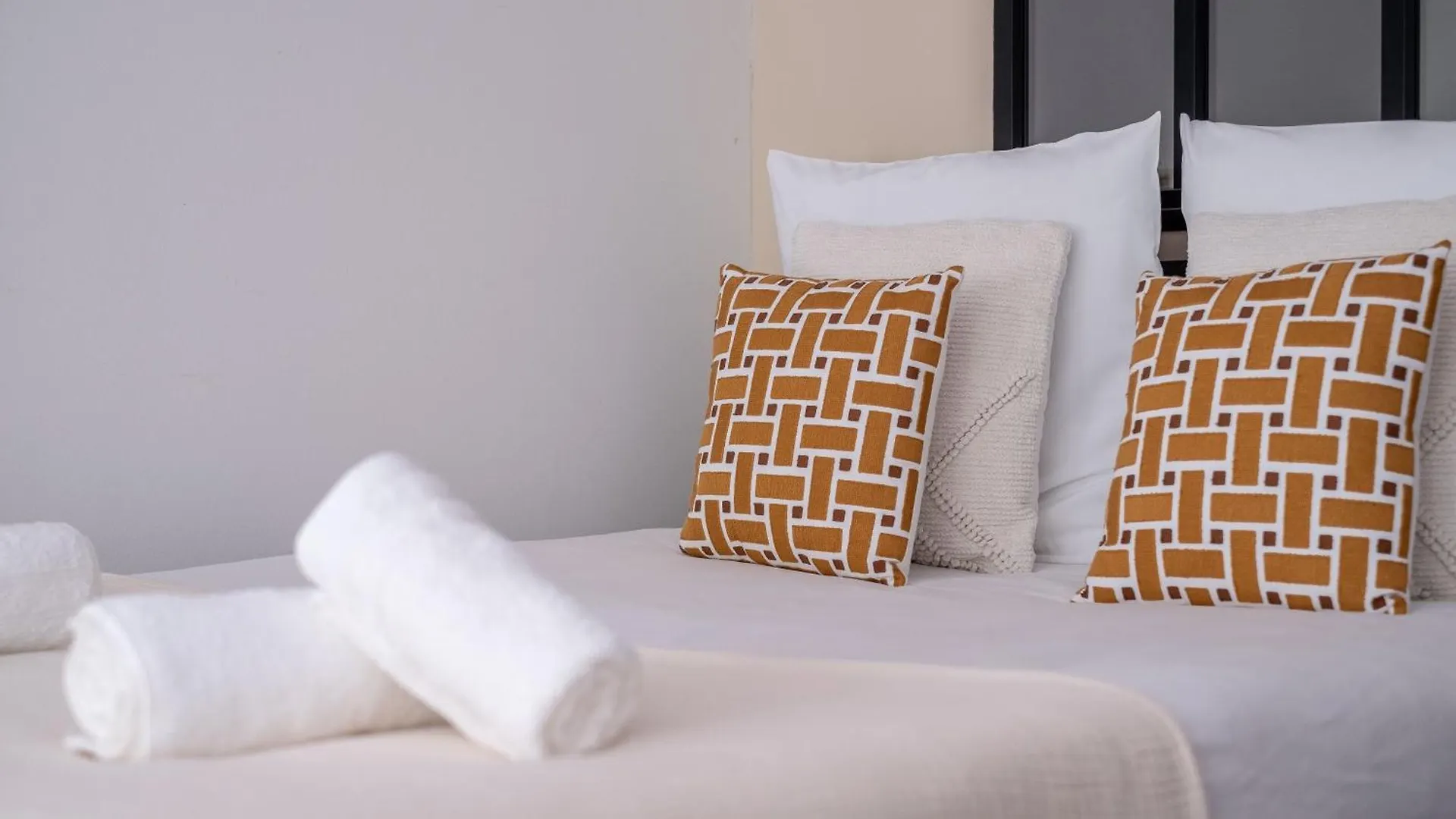 Loft D Exception Au Pied Des Champs-Elysees Paris
